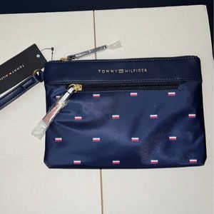 Tommy Hilfiger Wristlet in Navy Blue